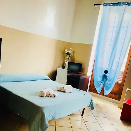 Le Rondini Apartment *